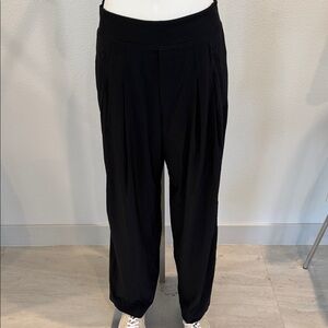 NWOT Athleta Black High-Waist Pull-On Pants with Pockets Sz 0